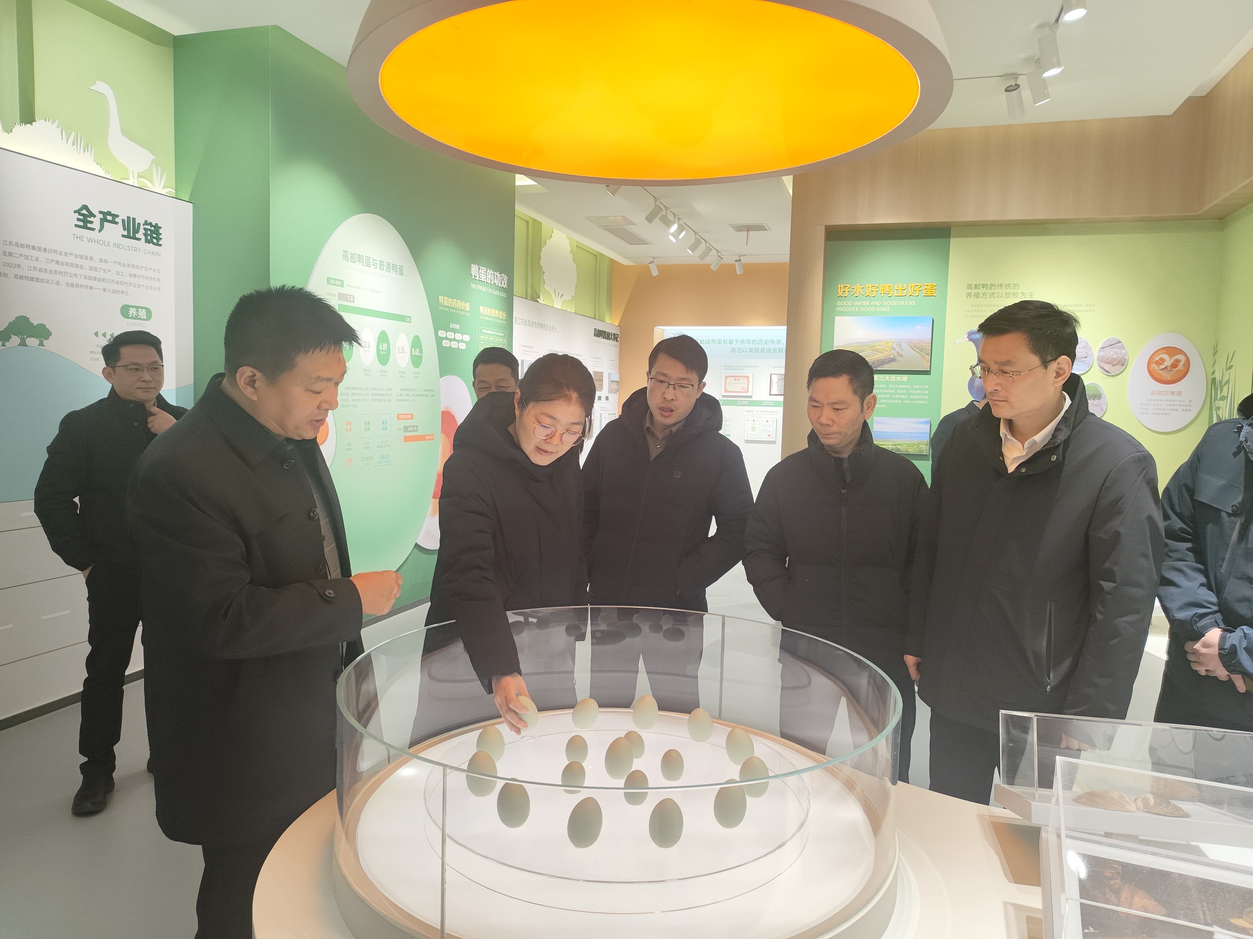 龍虬鎮(zhèn)黨委書(shū)記帶隊(duì)參觀(guān)調(diào)研高郵鴨